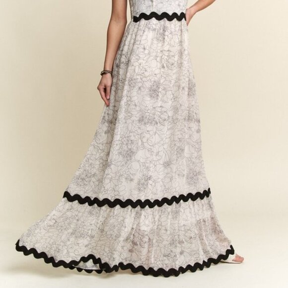 Black and White Floral Adjustable Strap Maxi Cami Dress - Picture 2 of 6